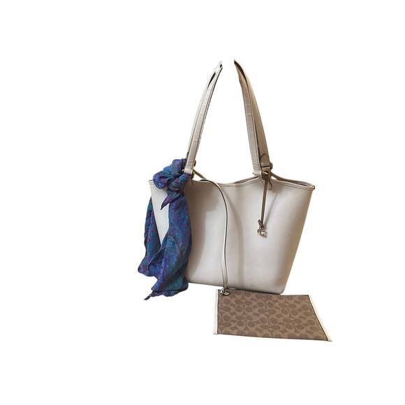 COACH Authentic City Tote White Brown Signature Canvas Large w/ Zip Pouch $295 - Picture 2 of 15